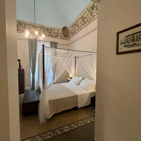 Apartment Degli Affreschi - Centro Storico Catania